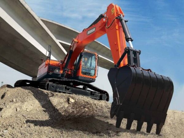 DX225LC